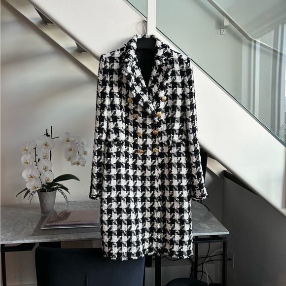 Tweed Zara jacket with gold buttons - Picture 1 of 2